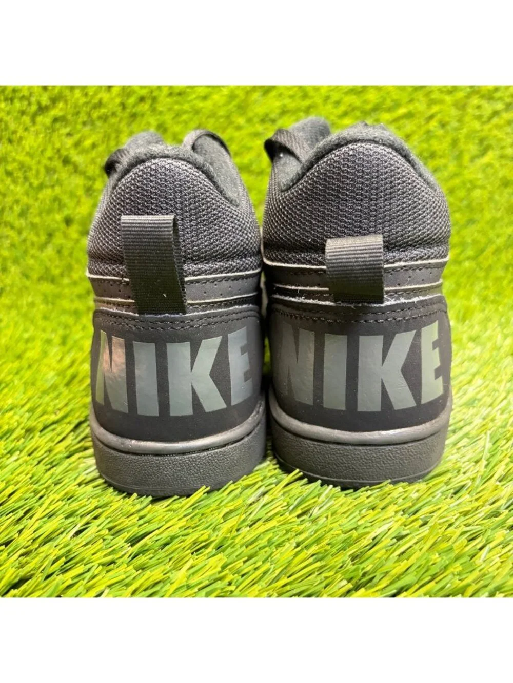 Nike Court Borough Mid GS Boys Size 4Y Triple Black Athletic Shoes Sneakers